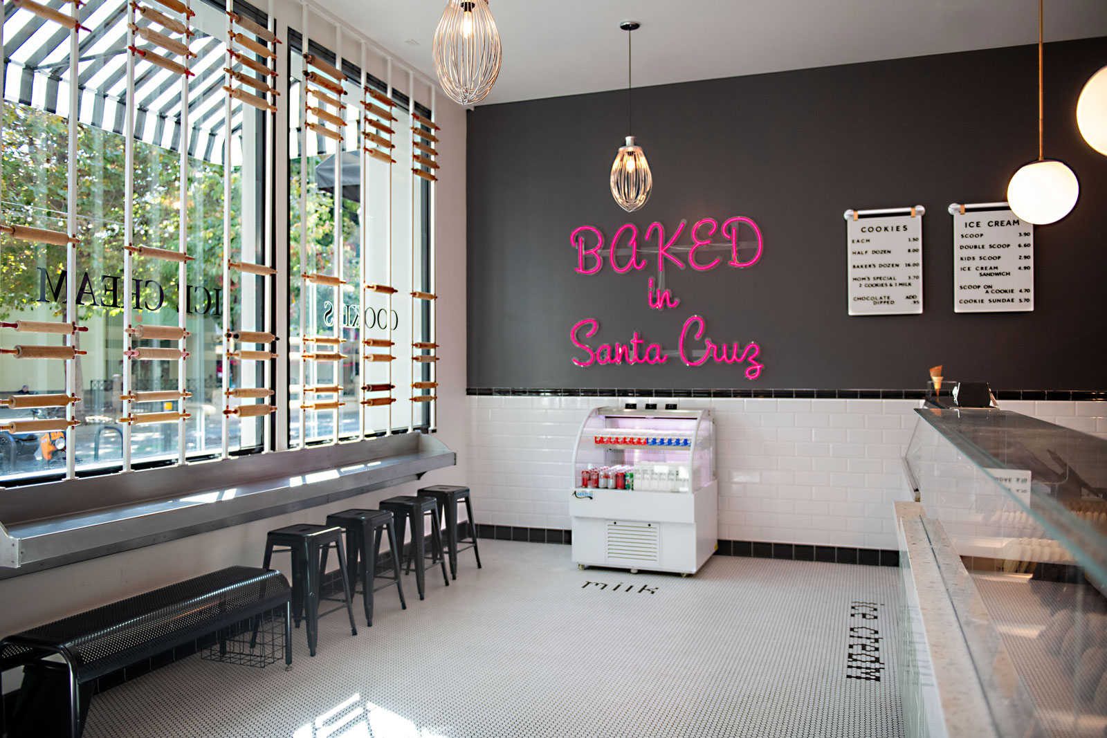 CustomerAreaBakedSC Original 1600